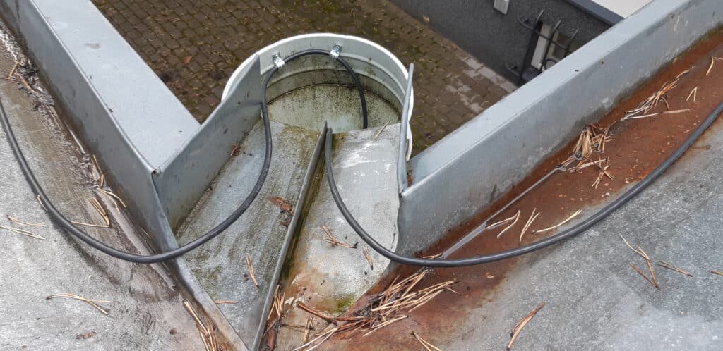 Renniküttekaabel lumesulatus küttekaabel katusel renniküttekaabel renni sulatuskaabel